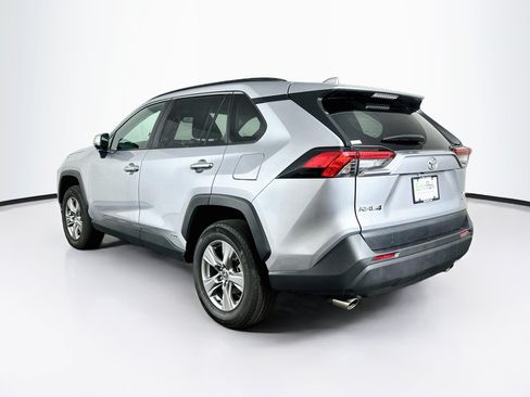 Used 2025 Toyota RAV4 XLE AWD/4WD image 5
