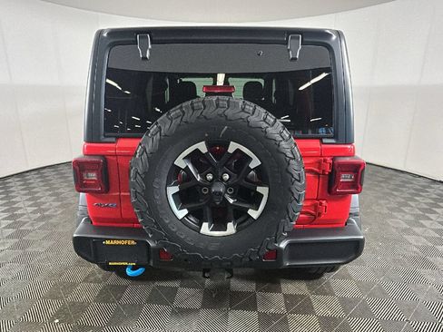 Used 2024 Jeep Wrangler Unlimited Rubicon 4xe AWD/4WD image 4
