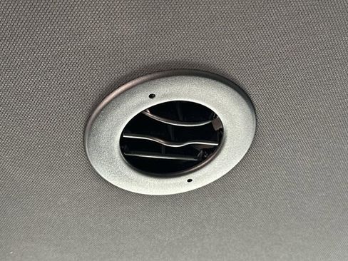 Used 2024 Chevrolet Suburban LT image 20