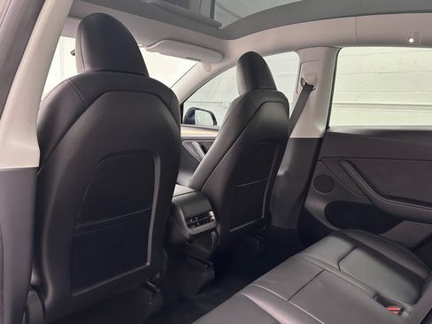 Used 2023 Tesla Model Y Long Range image 14