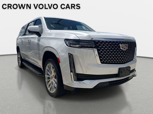 Used 2022 Cadillac Escalade ESV Premium Luxury w/ Performance Package AWD/4WD image 3