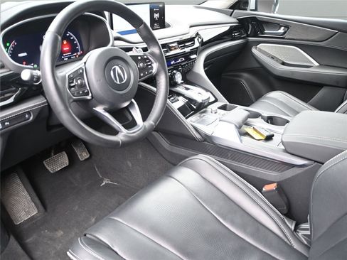 Used 2024 Acura MDX SH-AWD w/ Advance Package image 2