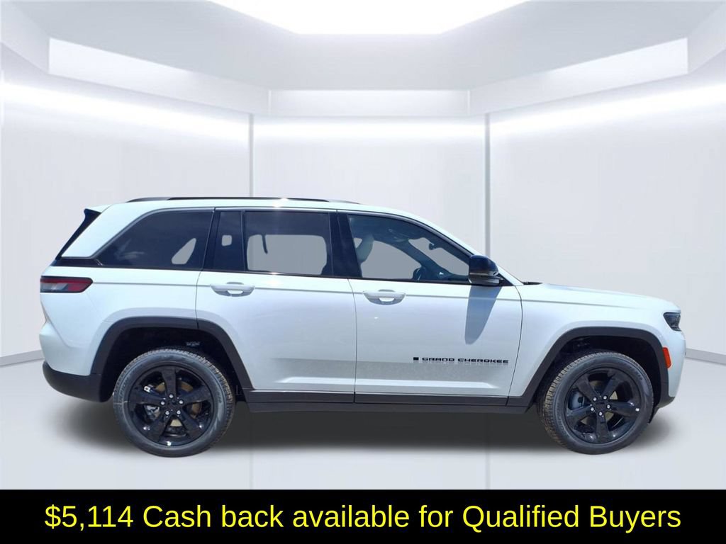 New 2026 Jeep Grand Cherokee Limited w/ Limited Altitude Package AWD/4WD image 2