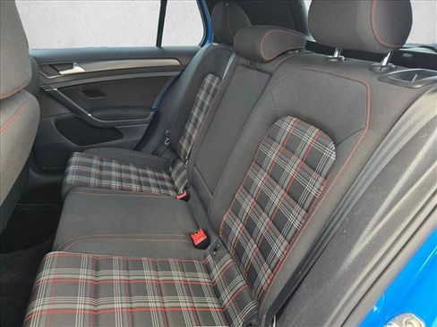 Used 2019 Volkswagen Golf 4-Door FWD image 18