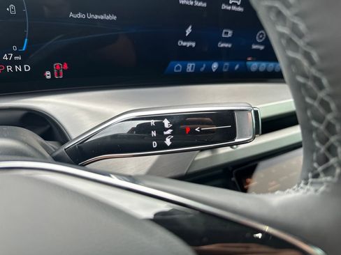 New 2026 Cadillac Vistiq Premium Luxury AWD/4WD image 26