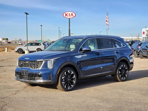 New 2026 Kia Sorento EX image 4