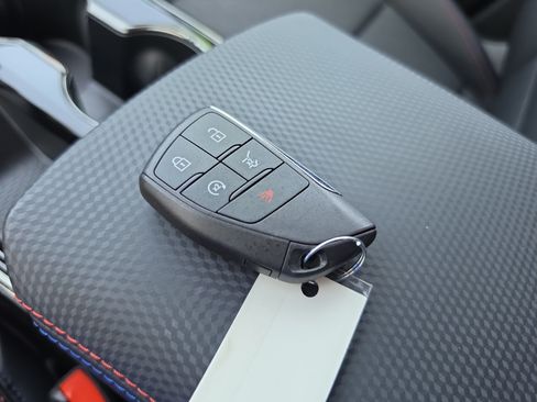 Used 2026 Chevrolet Equinox RS AWD/4WD image 34