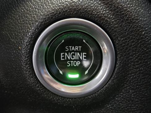 Used 2021 Chevrolet Silverado 1500 RST image 22