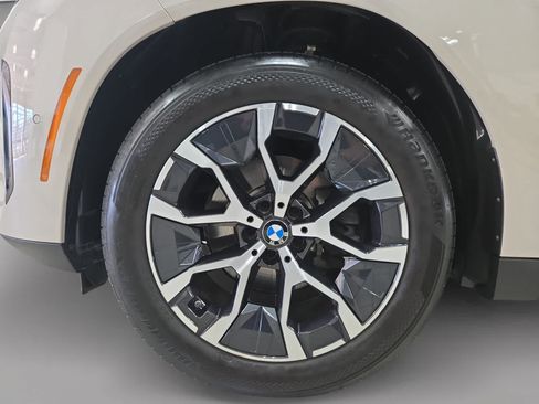 Used 2025 BMW X3 xDrive30i w/ Premium Package AWD/4WD image 9