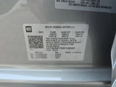 New 2025 GMC Sierra 2500 SLT w/ SLT Premium Package image 30