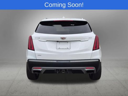 Used 2024 Cadillac XT5 Premium Luxury w/ LPO, Floor Liner Package AWD/4WD image 5