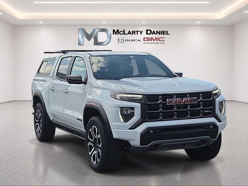 Used 2025 GMC Canyon AT4 w/ Nightfall Edition AWD/4WD image 1