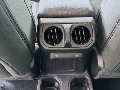 Used 2019 Jeep Wrangler Unlimited Sport S AWD/4WD image 35