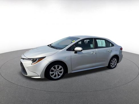 Used 2025 Toyota Corolla LE image 8