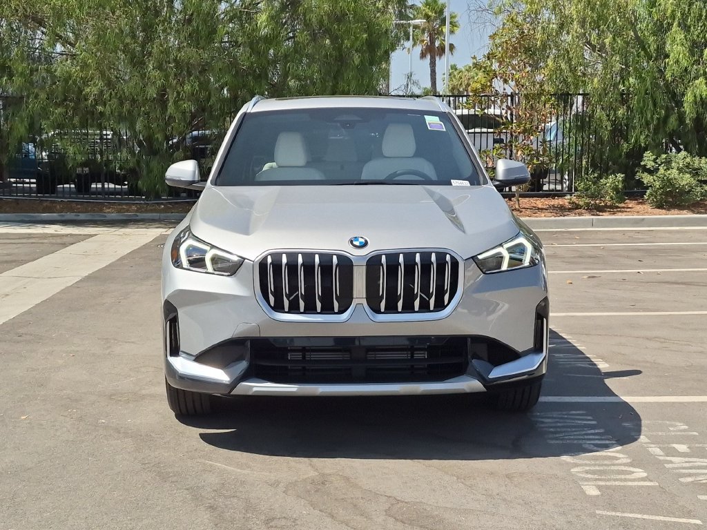 Used 2026 BMW X1 xDrive28i w/ Convenience Package AWD/4WD image 4