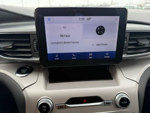 Used 2023 Ford Explorer XLT w/ Equipment Group 202A image 17