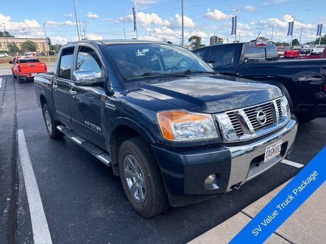 Used 2015 Nissan Titan SV w/ SV Value Truck Package AWD/4WD image 3