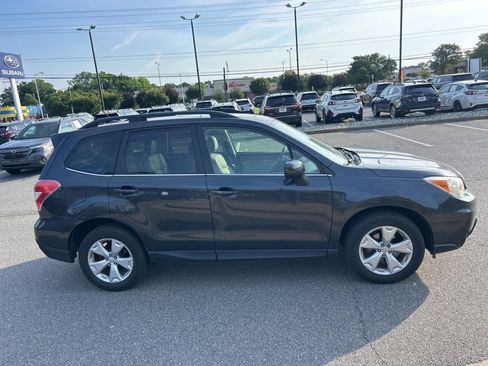 Used 2015 Subaru Forester 2.5i Limited AWD/4WD image 2