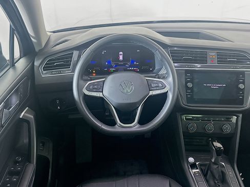 Used 2024 Volkswagen Tiguan Wolfsburg Edition image 17