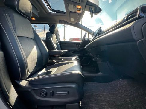 Used 2023 Honda Odyssey Elite image 29