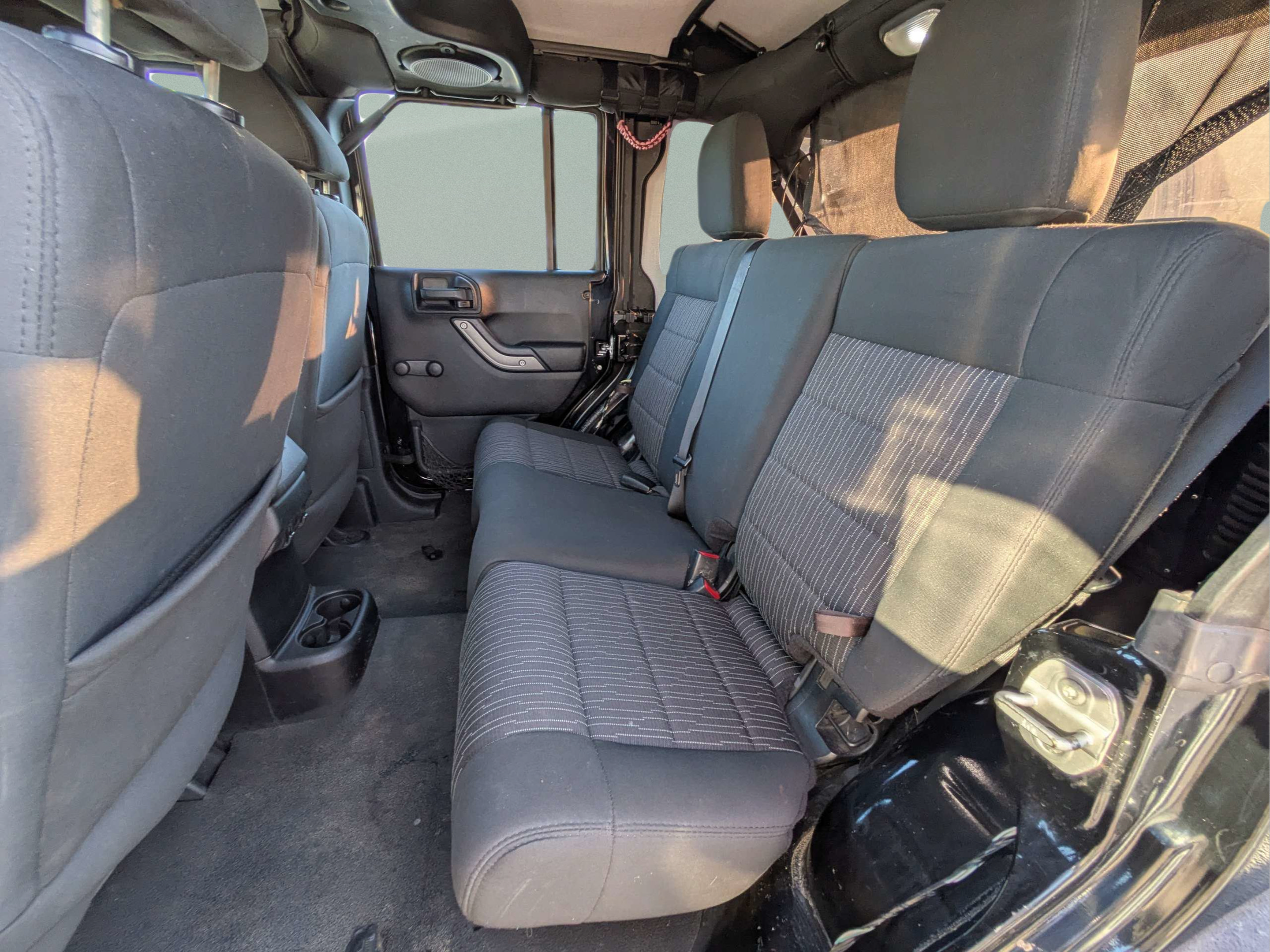 Used 2012 Jeep Wrangler Unlimited Sport w/ Connectivity Group AWD/4WD image 12