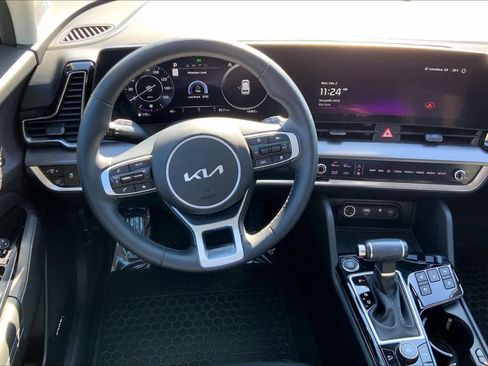 Used 2024 Kia Sportage SX image 6