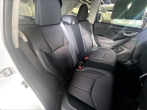 Used 2023 Subaru Forester Premium image 16