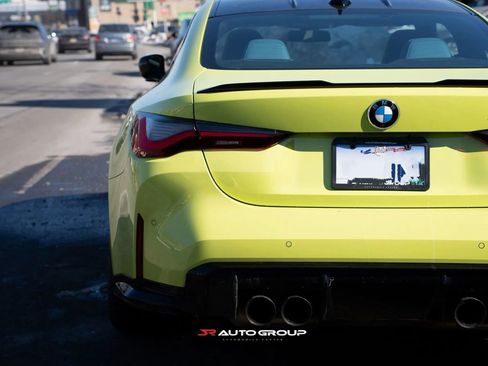 Used 2021 BMW M4 Competition w/ Executive Package image 12