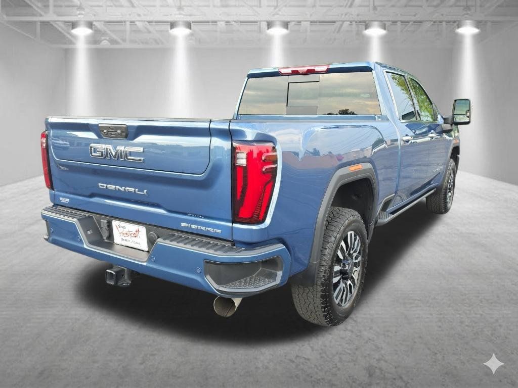 Used 2026 GMC Sierra 2500 Denali Ultimate w/ Max Trailering Package AWD/4WD image 4