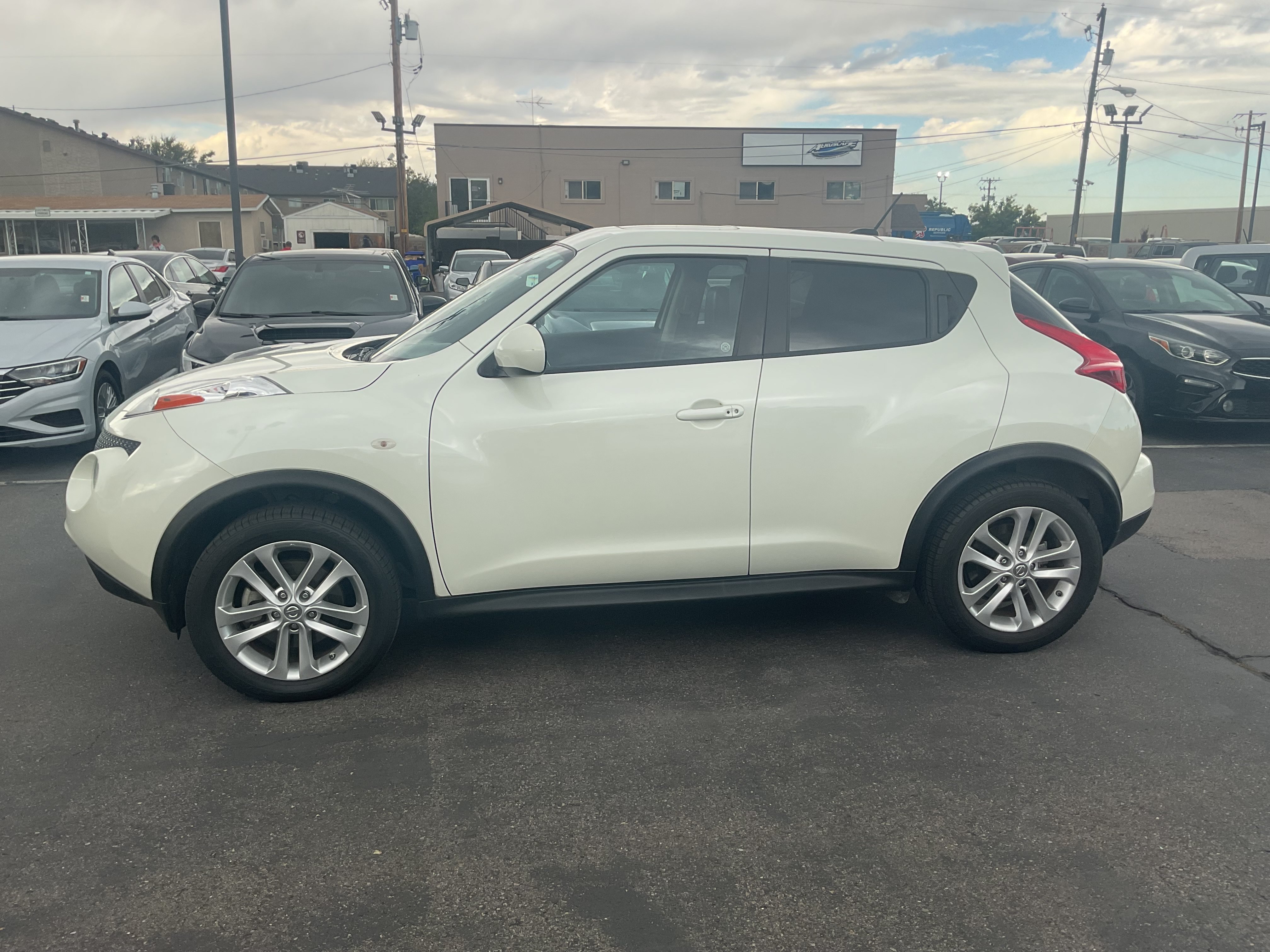 Used 2012 Nissan Juke SL AWD/4WD image 4