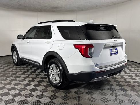Used 2020 Ford Explorer XLT w/ Equipment Group 202A AWD/4WD image 7