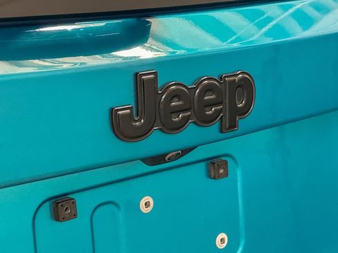 Used 2022 Jeep Renegade Altitude w/ Convenience Group AWD/4WD image 17