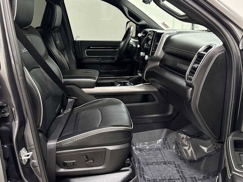 Used 2022 RAM 3500 Laramie image 29