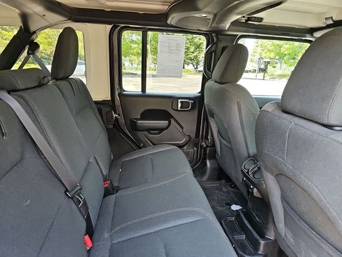 Used 2025 Jeep Wrangler Unlimited Sport S 4xe AWD/4WD image 15