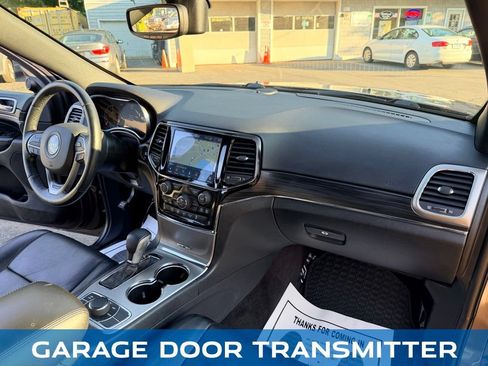 Used 2019 Jeep Grand Cherokee Limited w/ Luxury Group II AWD/4WD image 22