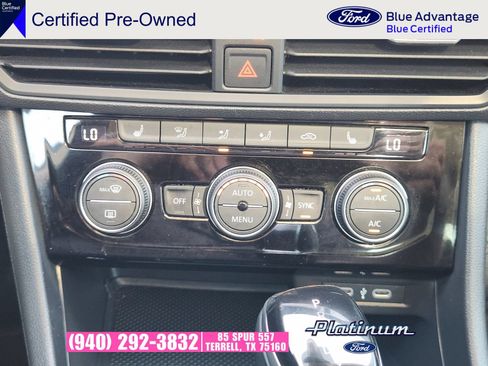 Used 2024 Volkswagen Jetta SE w/ Panoramic Sunroof Package FWD image 19