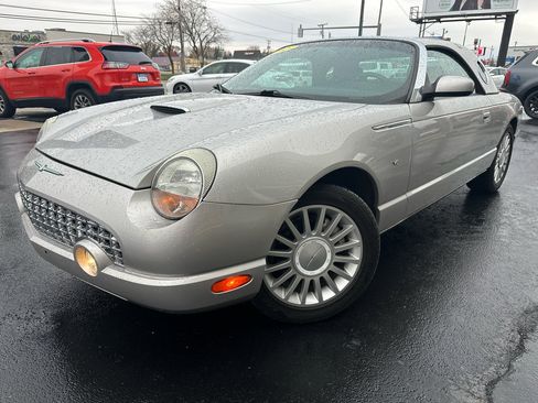 Used 2005 Ford Thunderbird image 13