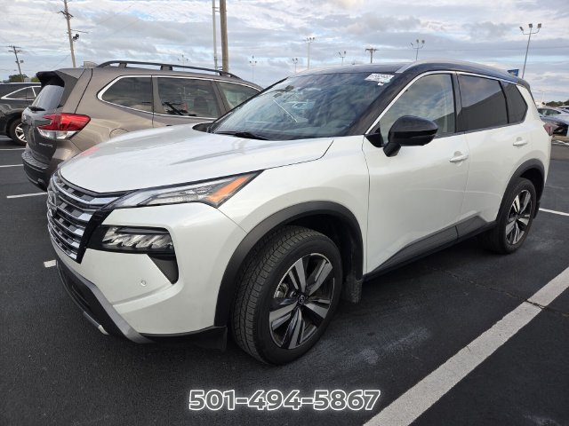 Used 2024 Nissan Rogue SL w/ SL Premium Package FWD image 10
