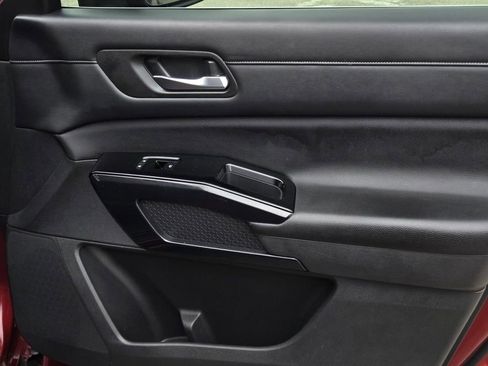 Certified 2022 Nissan Pathfinder SV w/ SV Premium Package image 8