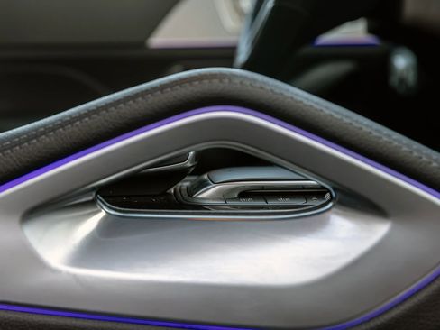 Used 2024 Mercedes-Benz GLE 450 4MATIC image 38