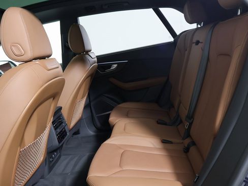 Used 2024 Audi Q8 Premium Plus image 23