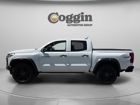 Certified 2023 Chevrolet Colorado Trail Boss w/ Technology Package image 2
