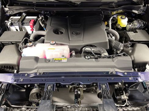 New 2026 Toyota Tundra Platinum AWD/4WD image 10