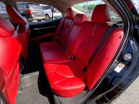 Used 2019 Toyota Camry XSE w/ Navigation Package FWD image 24