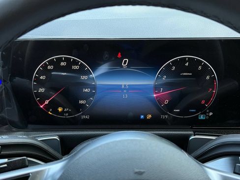 New 2026 Mercedes-Benz GLB 250 image 12
