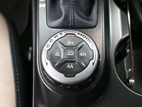 Used 2023 Ford Bronco Wildtrak AWD/4WD image 37