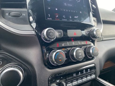 Used 2020 RAM 2500 Big Horn w/ Level 2 Equipment Group image 13