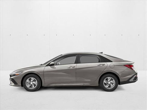 New 2026 Hyundai Elantra SE w/ Cargo Package image 3