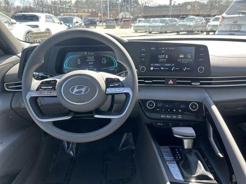 New 2025 Hyundai Elantra Blue image 45