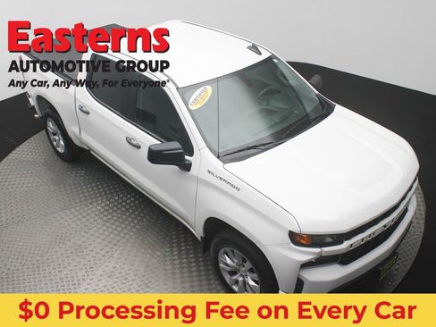 Used 2019 Chevrolet Silverado 1500 Custom w/ Custom Value Package RWD image 3